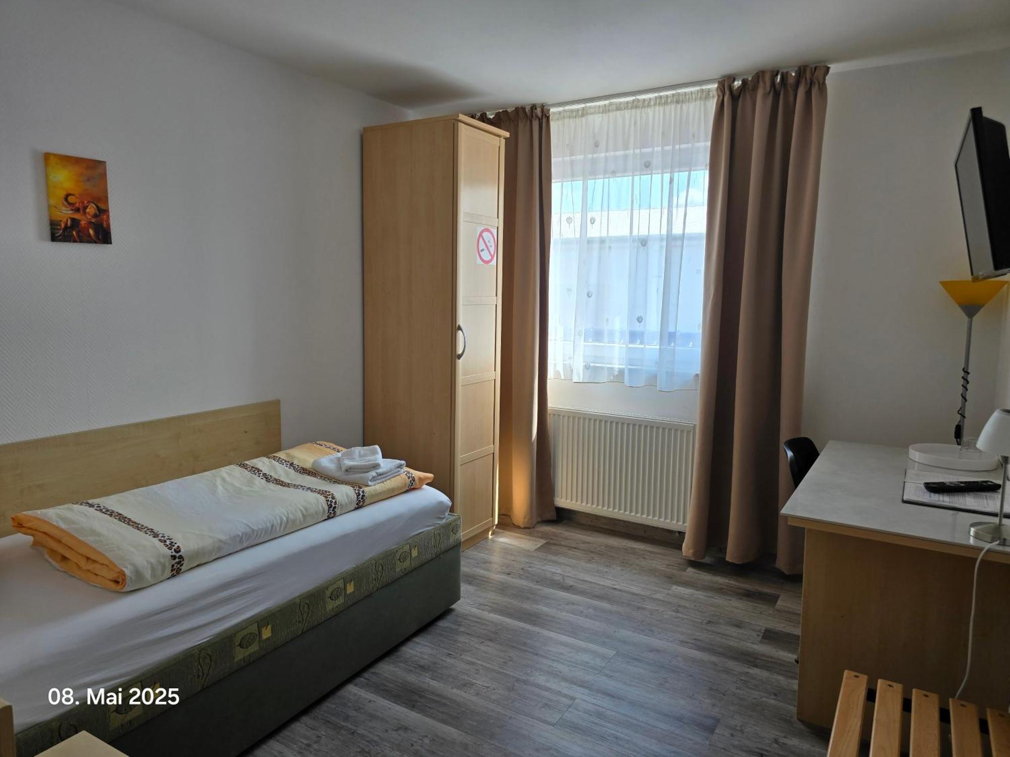 Hotel Ackermann Riedstadt Kültér fotó